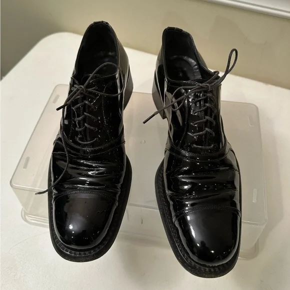 Prada paten leather dress shoes in great condition PRADA Women Blue Patent Leather Laced Shoes Oxford 37.5 | eBay main image 2